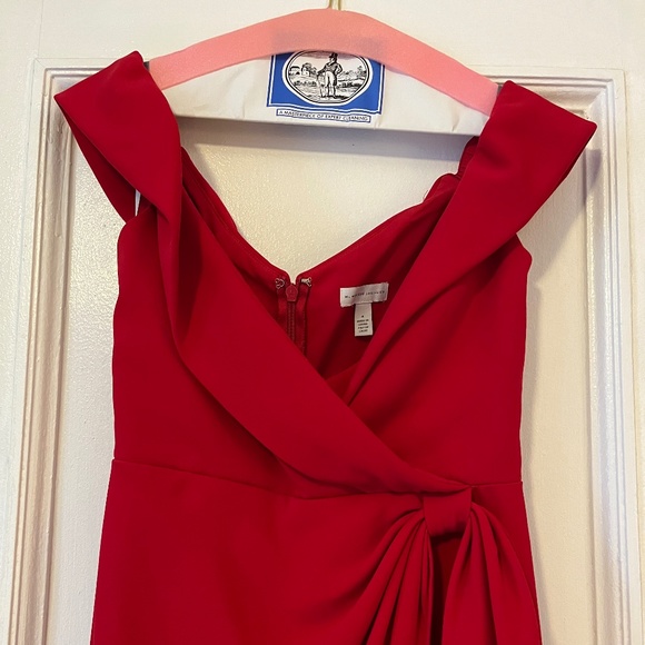 ML Monique Lhuillier Off-The-Shoulder Side Slit Crepe Gown - Picture 2 of 9